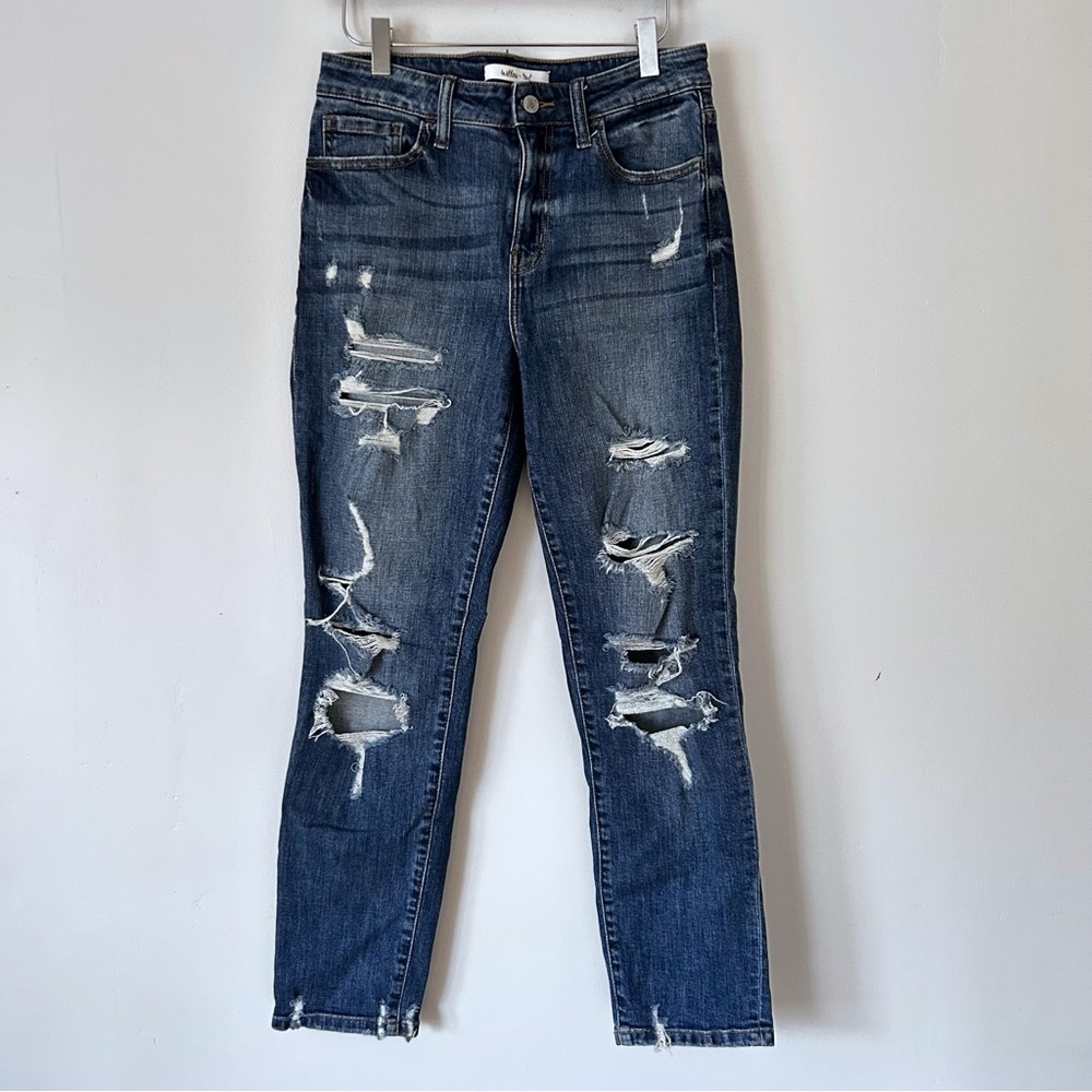 Willow and Root The Everyday Jean Women’s 27 Distressed Stretch Buckle Straight